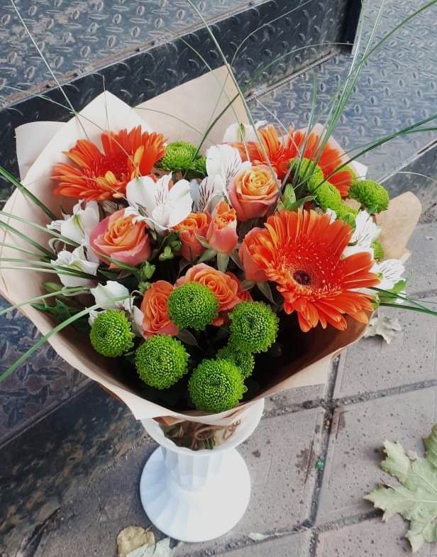 Букет цветов из: Герберы, Хризантемы, Альстромерии и Розы в Шаркан