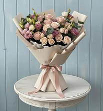 Букет цветов из:  Розы и Лизиантусы в Шаркан