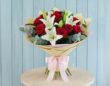 Букет цветов из:  Лилии и Розы #REPLACE_PRED# Шаркан