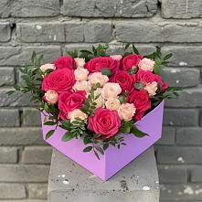 Цветочная композиция из Розы в коробке в Шаркан