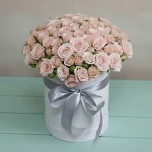 Цветочная композиция из Розы в шляпной коробке в Шаркан