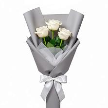 Букет 3 белые розы в Шаркан