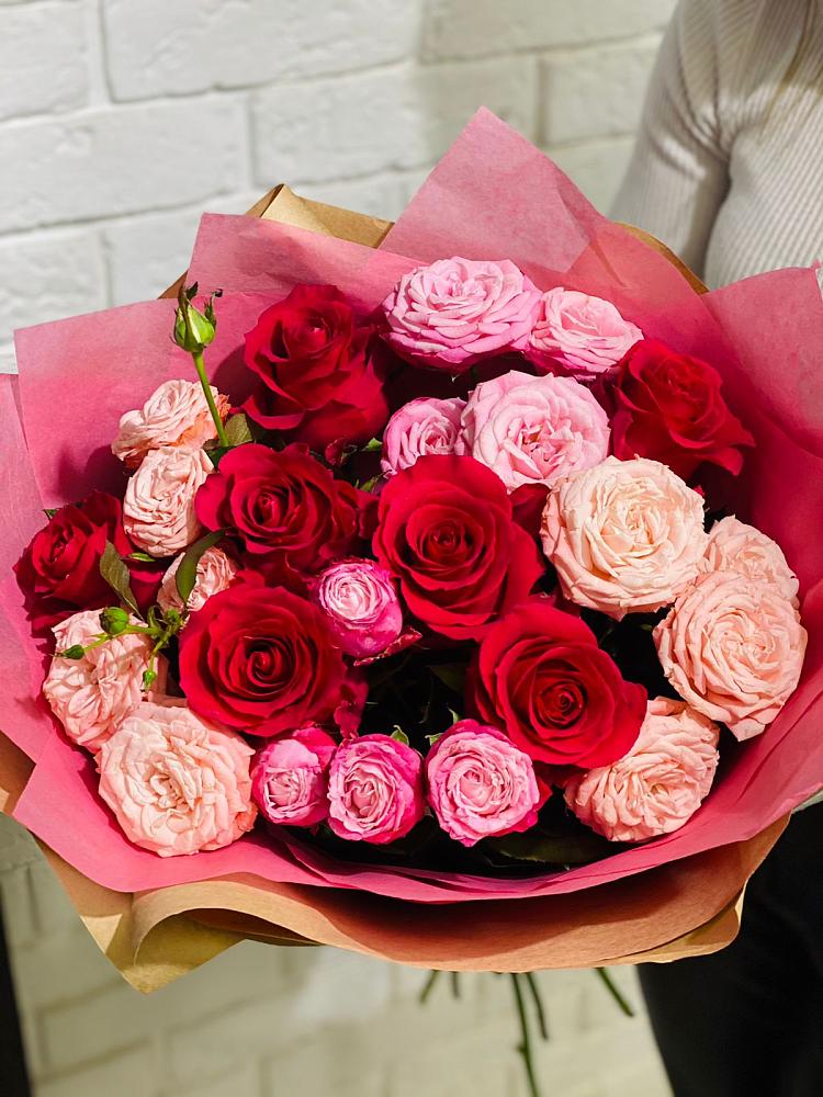 Букет цветов из: Розы в Шаркан