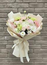Букет цветов из:  Гвоздики, Розы, Лизиантусы и Хризантемы в Шаркан