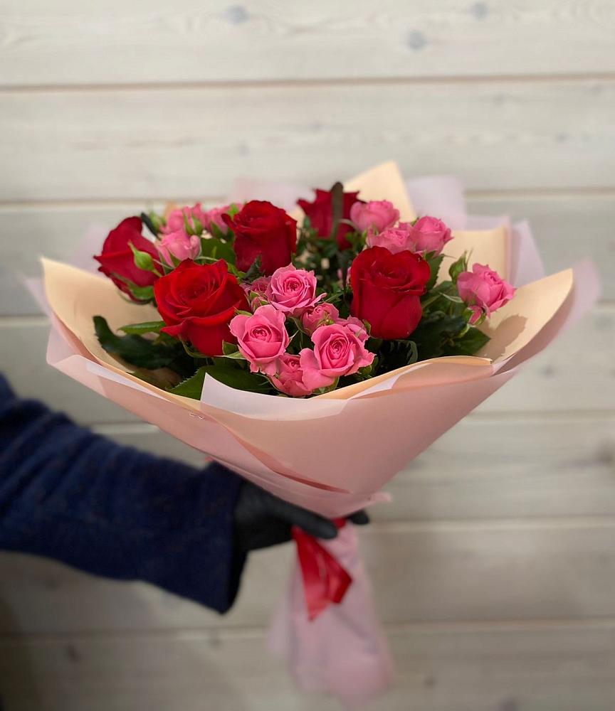 Букет цветов из: Розы в Шаркан