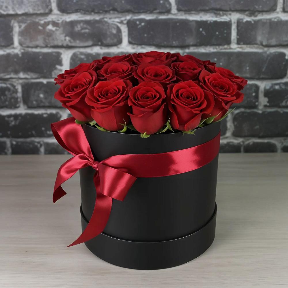 Цветочная композиция из Розы в шляпной коробке в Шаркан